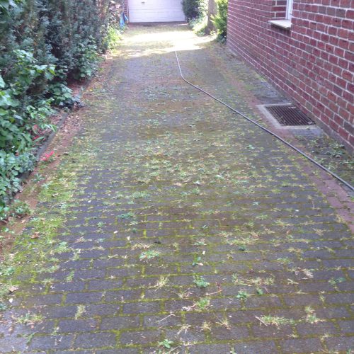 Auffahrt vor Reinigung